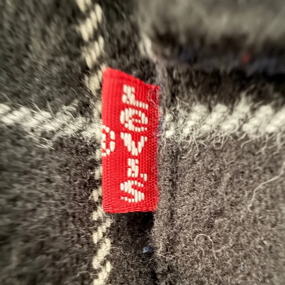Levi’s Red/Blue Multi-Color Plaid Flannel Hoodie Shirt - Jacket Men’s Medium
